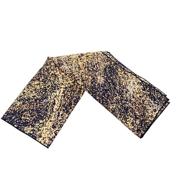 Abstract Patterned Scarf - Picture 3 of 3